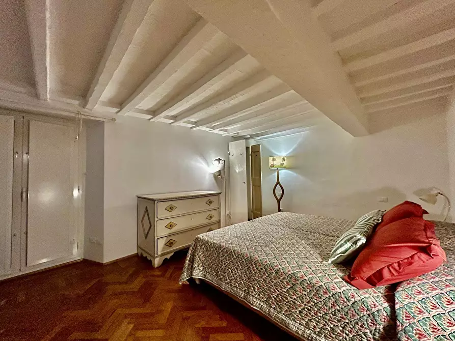 Immagine 15 di Quadrilocale in affitto  in Piazza Santo Spirito a Firenze