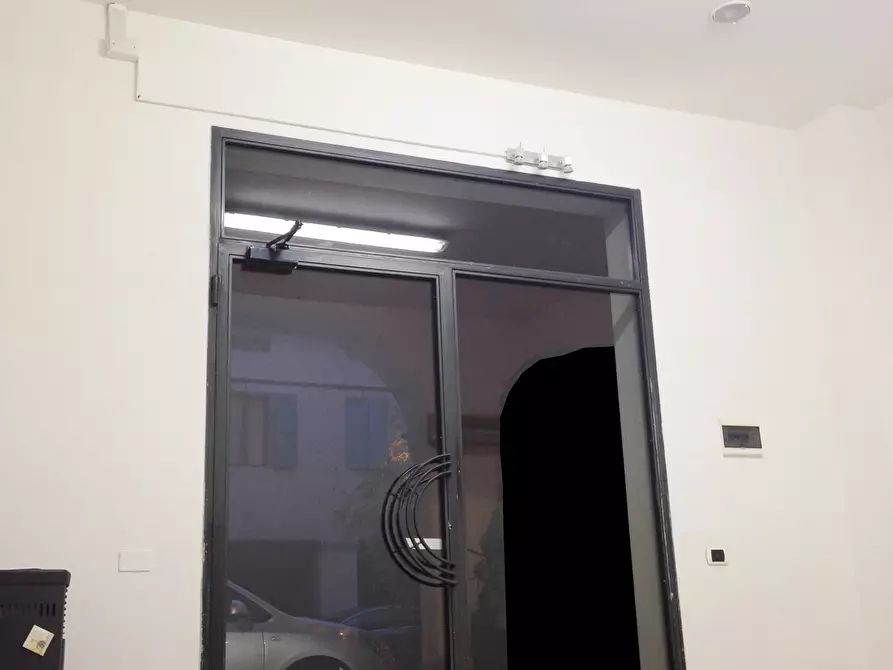 Immagine 5 di Locale commerciale in affitto  in Via Matteotti 329 a Crevalcore