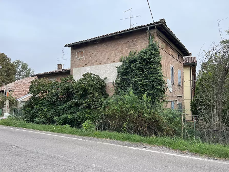 Immagine 7 di Rustico / casale in vendita  a Crevalcore