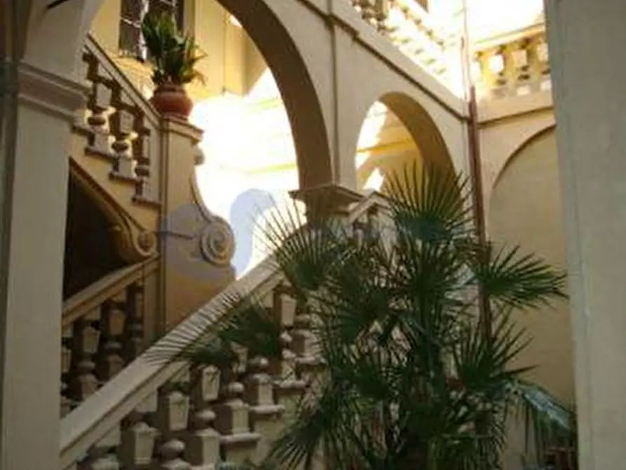 Immagine 11 di Pentalocale in affitto  in via Marsala a Bologna