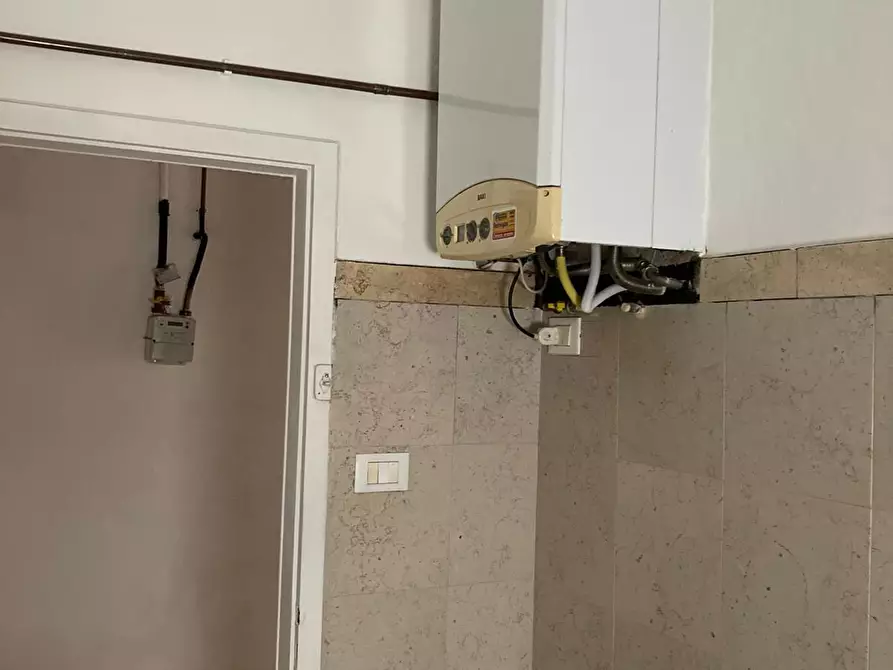 Immagine 22 di Trilocale in affitto  a Bologna