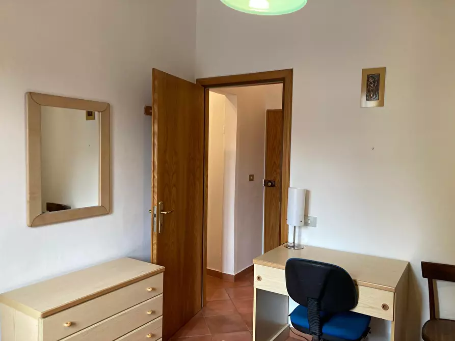 Immagine 28 di Trilocale in affitto  a Bologna