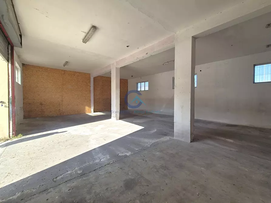 Immagine 8 di Capannone industriale in affitto  in Strada Statale 106 Jonica 8 a Catanzaro