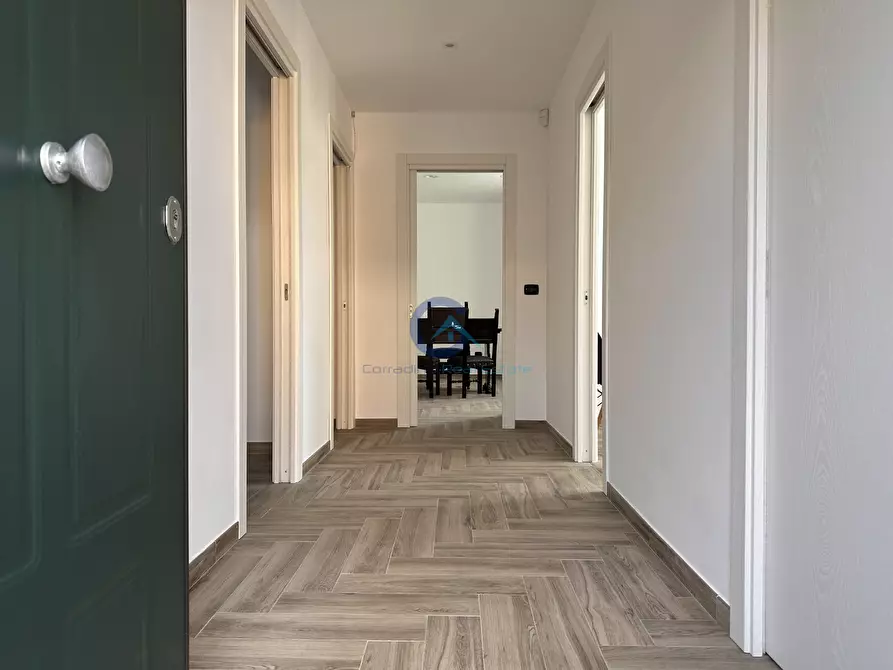 Immagine 15 di Trilocale in vendita  in via Lungomare Stefano Pugliese 54 a Catanzaro