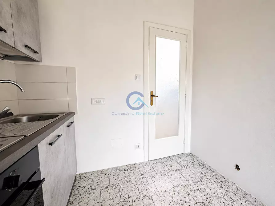 Immagine 6 di Stanza singola in affitto  a Catanzaro
