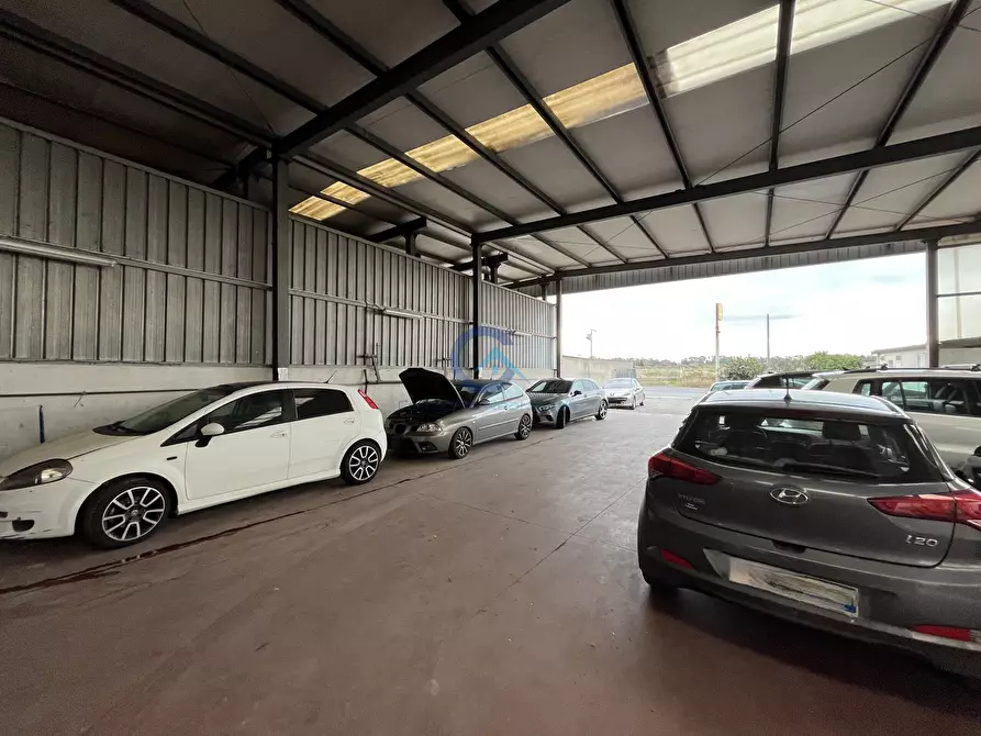 Immagine 9 di Laboratorio in affitto  in Strada Statale 106 Jonica 7 a Catanzaro