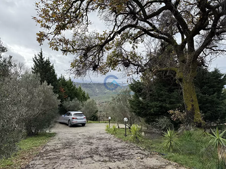 Immagine 3 di Villa in vendita  in Via Codella a Settingiano