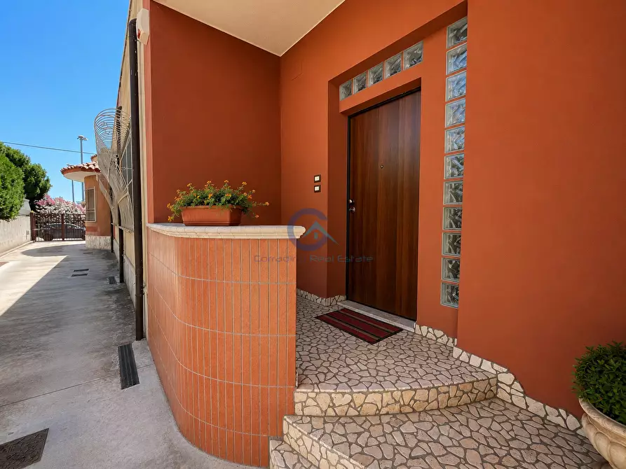 Immagine 2 di Casa indipendente in vendita  a Catanzaro