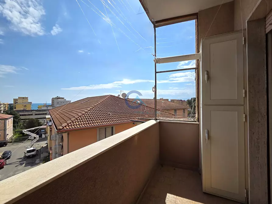 Immagine 11 di Quadrilocale in vendita  in Viale Crotone 66 a Catanzaro