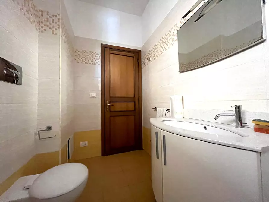 Immagine 13 di Trilocale in affitto  a Catanzaro