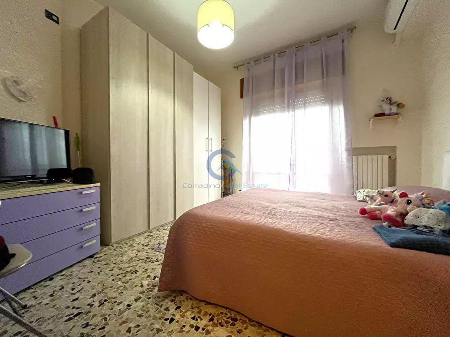 Immagine 11 di Trilocale in vendita  in Viale Vincenzo de Filippis 122 a Catanzaro