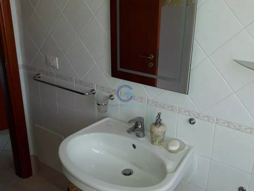 Immagine 10 di Trilocale in affitto  in viale Europa 54 a Catanzaro