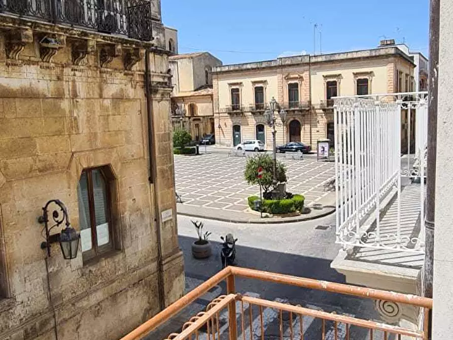 Immagine 2 di Casa indipendente in vendita  in Via IV Novembre a Floridia