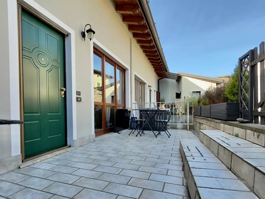 Immagine 12 di Trilocale in vendita  in Via Galliano a Passirano