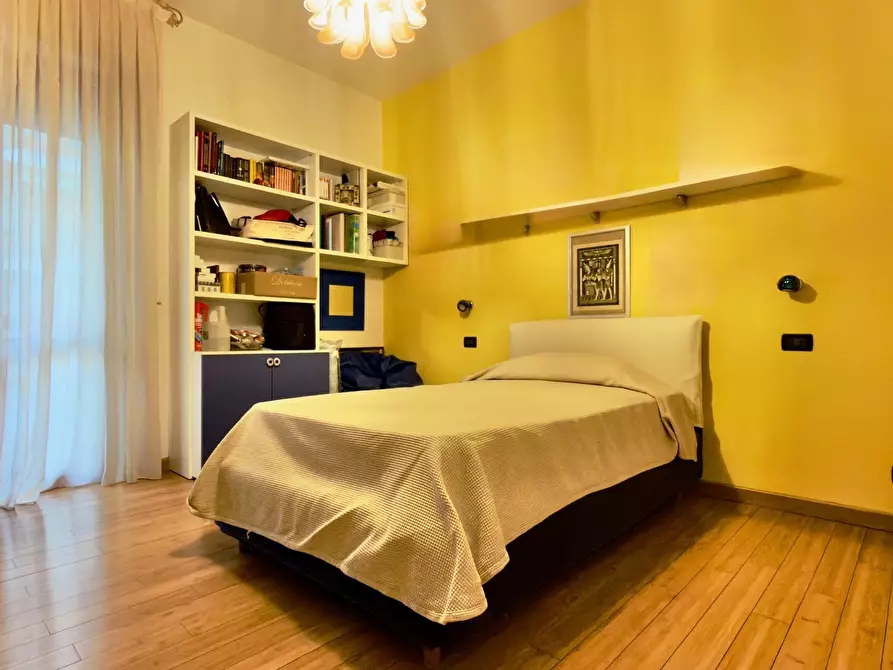 Immagine 9 di Quadrilocale in vendita  a Brescia