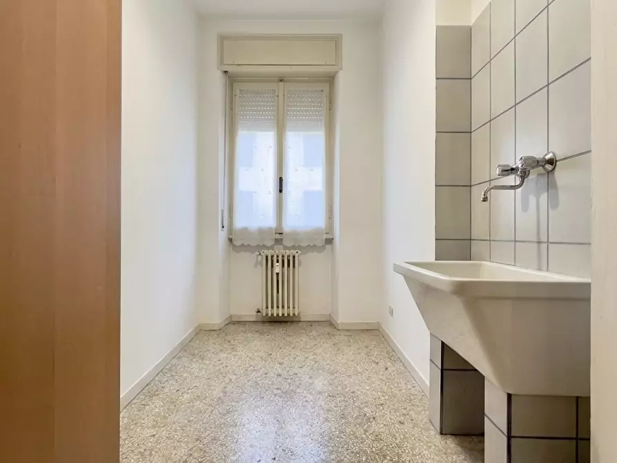 Immagine 20 di Quadrilocale in vendita  in Viale Venezia 170 a Brescia