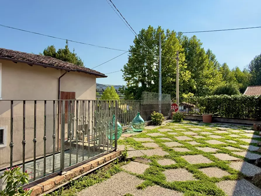 Immagine 5 di Quadrilocale in vendita  a Nave