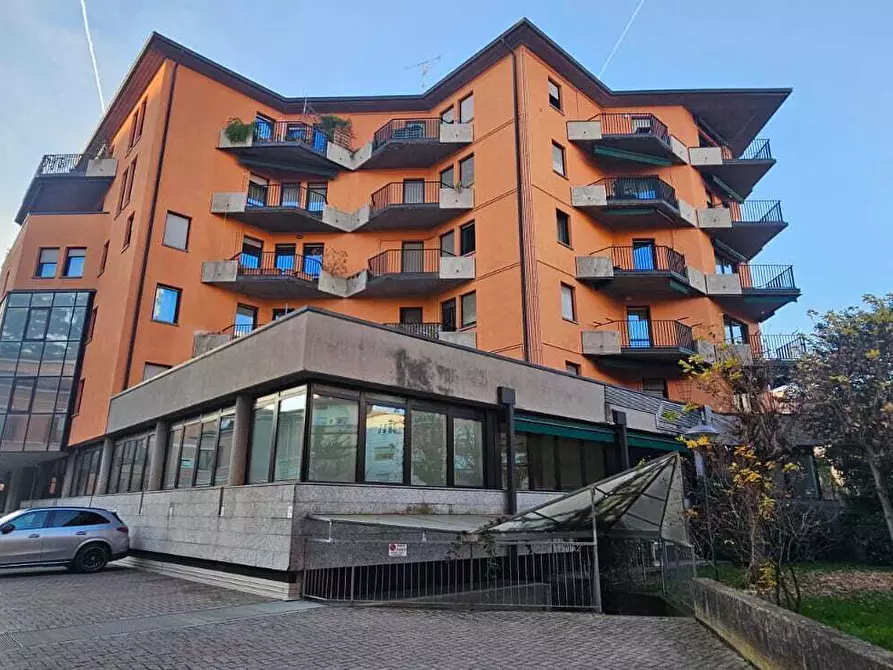 Immagine 2 di Trilocale in vendita  a Brescia