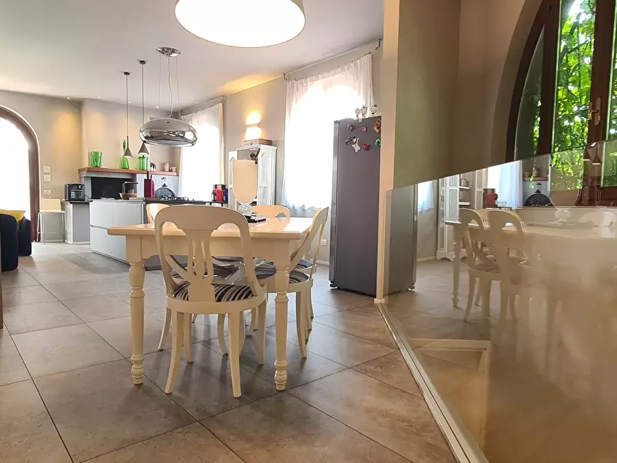 Immagine 13 di Villa in vendita  in via Gramsci 5 a Comezzano-Cizzago