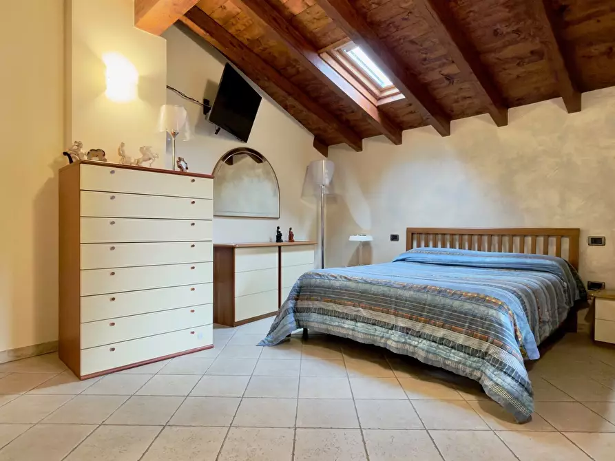 Immagine 6 di Porzione di casa in vendita  in Via Roma a Bovezzo