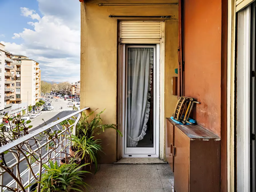 Immagine 9 di Bilocale in vendita  in Via Tiburtina 602 a Roma