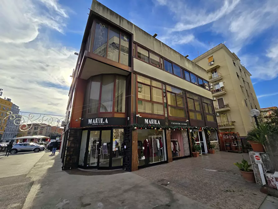 Immagine 11 di Palazzo in vendita  in Via degli Abeti 29 a Roma