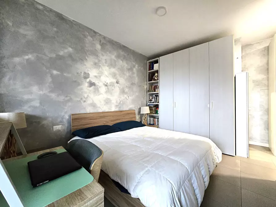 Immagine 16 di Bilocale in vendita  in Via Guglielmo Petroni 38 a Roma