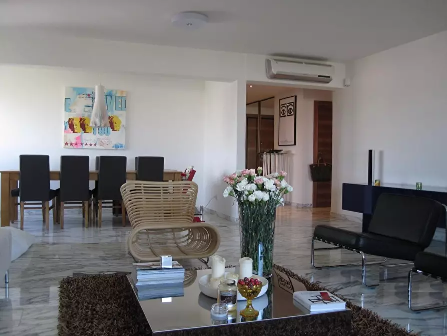 Immagine 9 di Trilocale in vendita  in Via Pietro Mascagni a Roma