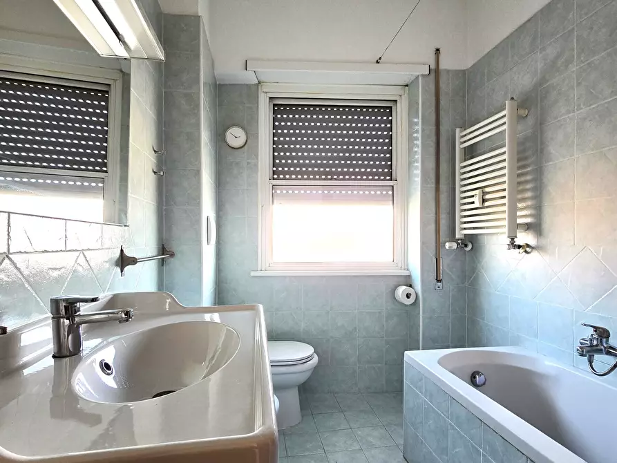 Immagine 17 di Bilocale in affitto  in Via della Bufalotta 15 a Roma