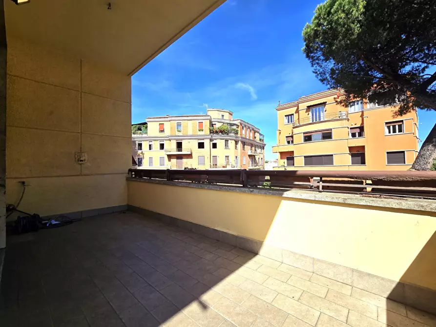 Immagine 31 di Pentalocale in affitto  in Via Francesco Denza 3 a Roma