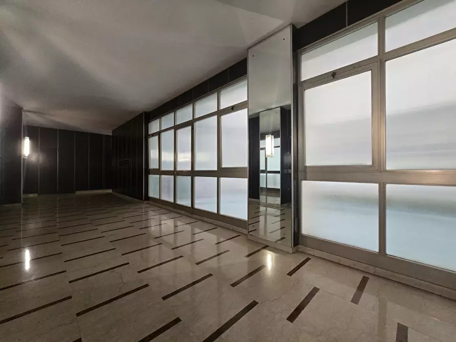 Immagine 3 di Magazzino in vendita  in Via Alessio Baldovinetti 83 a Roma