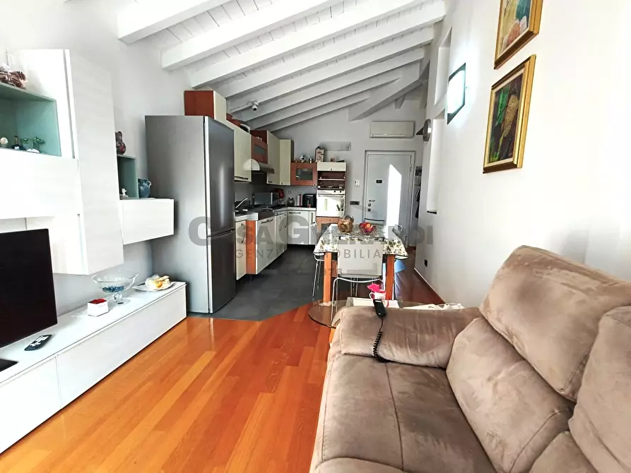 Immagine 5 di Bilocale in vendita  in Via G. Mazzini 1/b a Ponte San Pietro