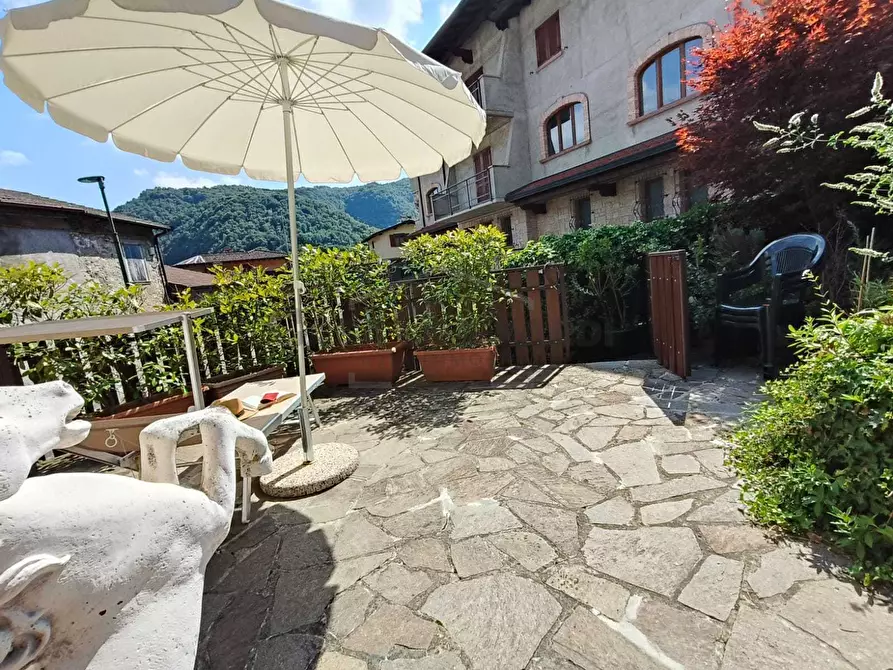 casa indipendente in vendita a Serina