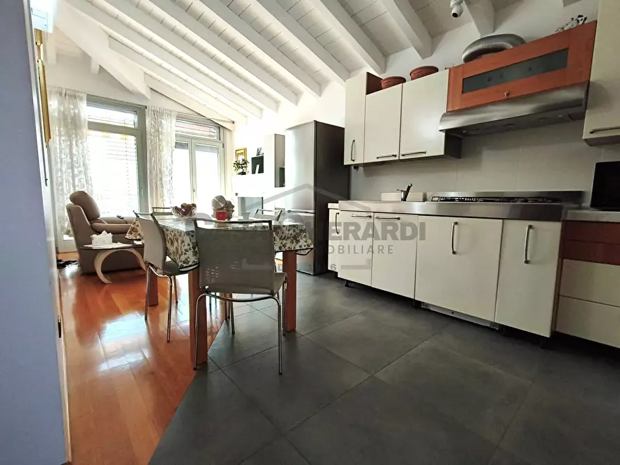 Immagine 8 di Bilocale in vendita  in Via G. Mazzini 1/b a Ponte San Pietro