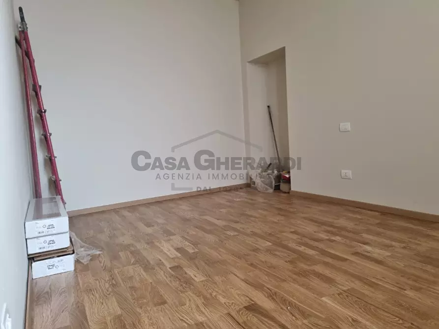 Immagine 46 di Bilocale in vendita  a Paladina