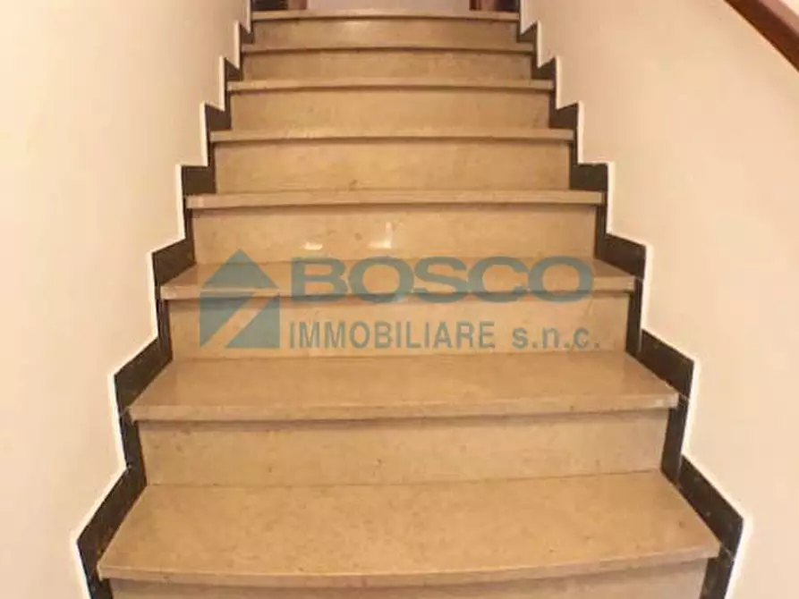 Immagine 21 di Porzione di casa in vendita  in Borgo Mitiliano 95 a Vezzano Ligure