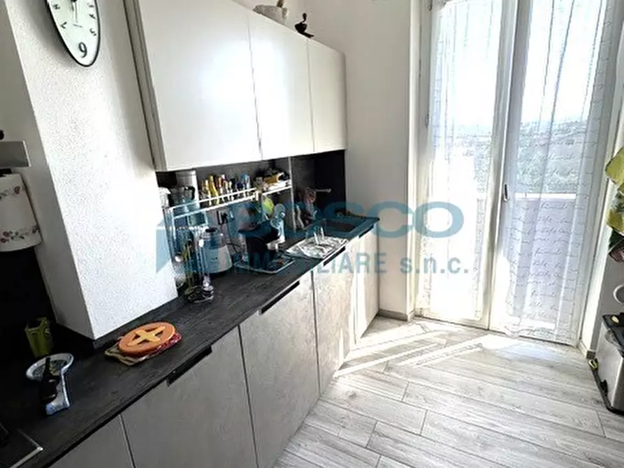 Immagine 14 di Pentalocale in vendita  in Via Paverano 45 a La Spezia