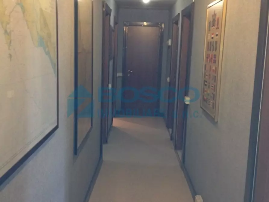 Immagine 12 di Pentalocale in vendita  in Via Vittorio Veneto 113 a La Spezia