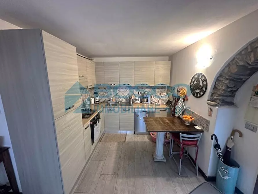 Immagine 40 di Casa bifamiliare in vendita  in Via Canale a Castelnuovo Magra