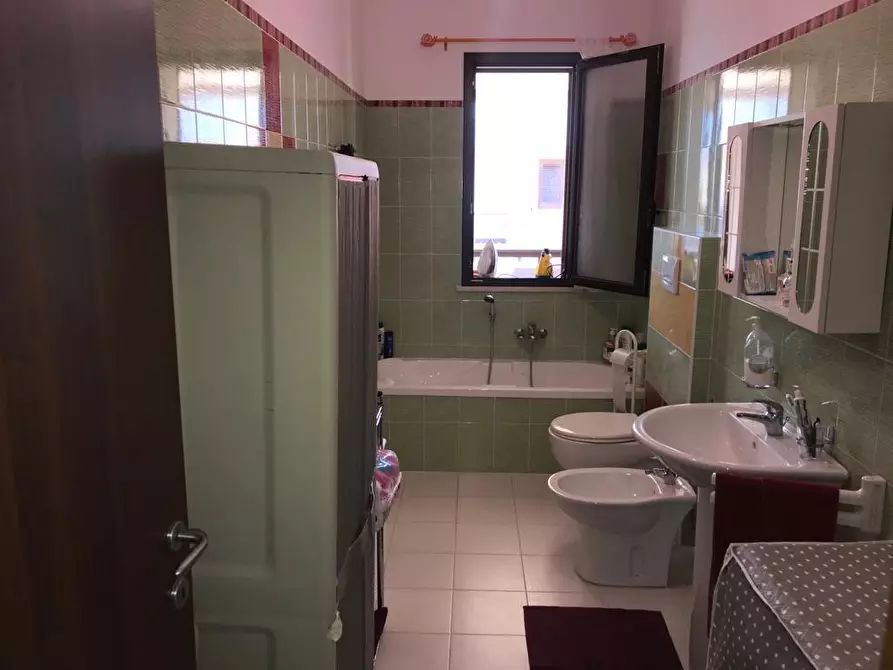 Immagine 22 di Pentalocale in vendita  in Viale San Panagia 170 a Siracusa