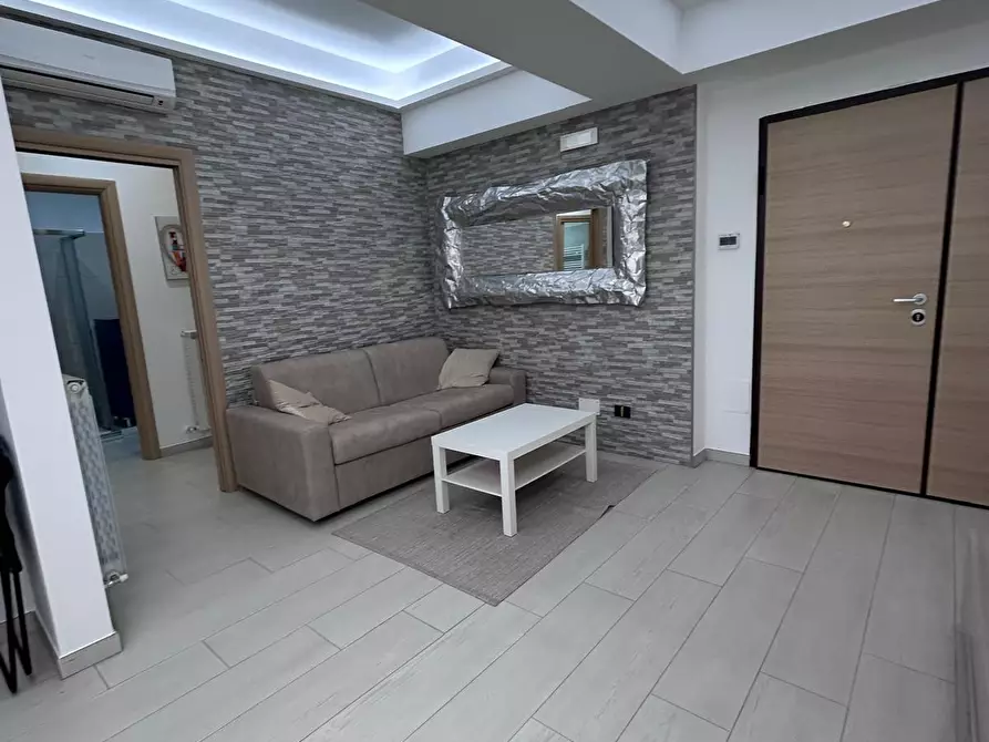 Immagine 1 di Trilocale in vendita  a Pescara