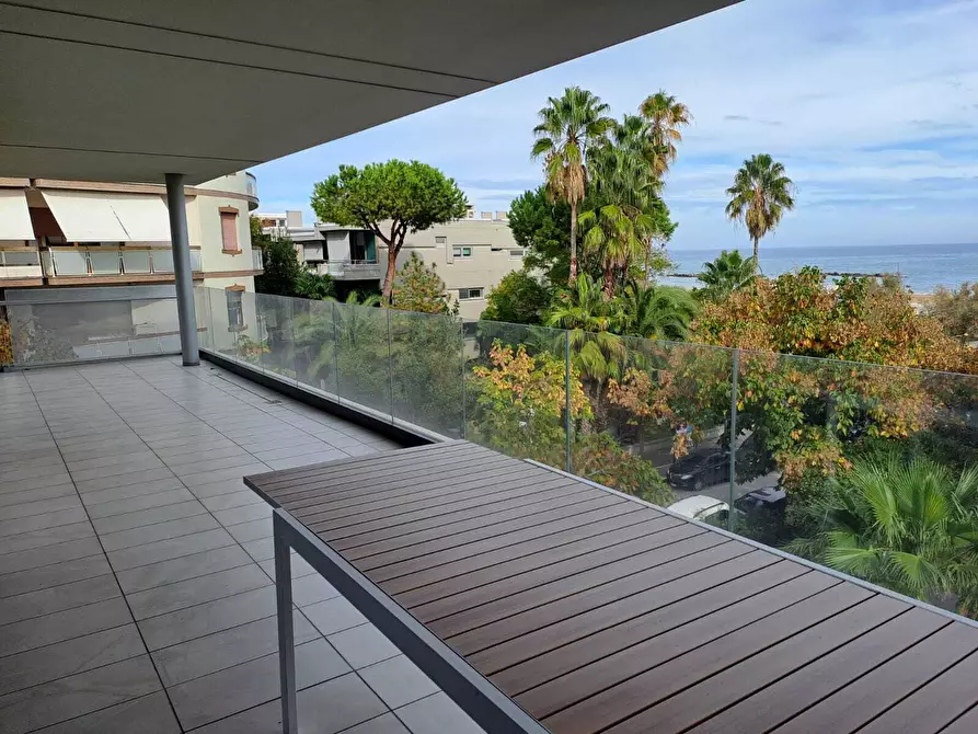 Immagine 8 di Trilocale in affitto  a Pescara