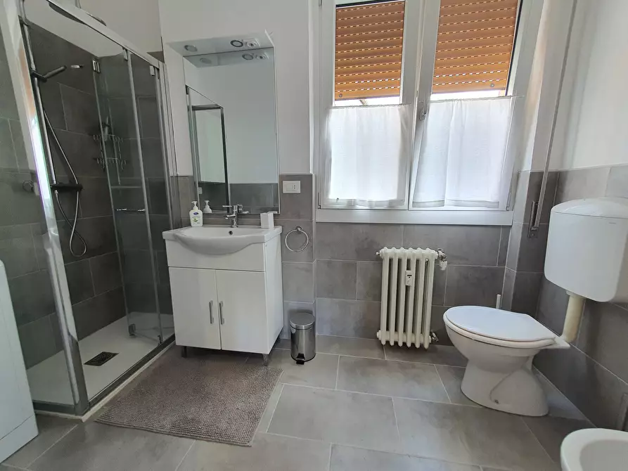 Immagine 13 di Trilocale in vendita  a Rapallo