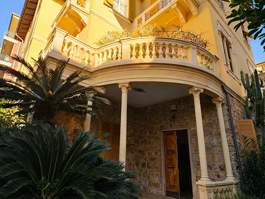 Immagine 11 di Quadrilocale in vendita  a Chiavari