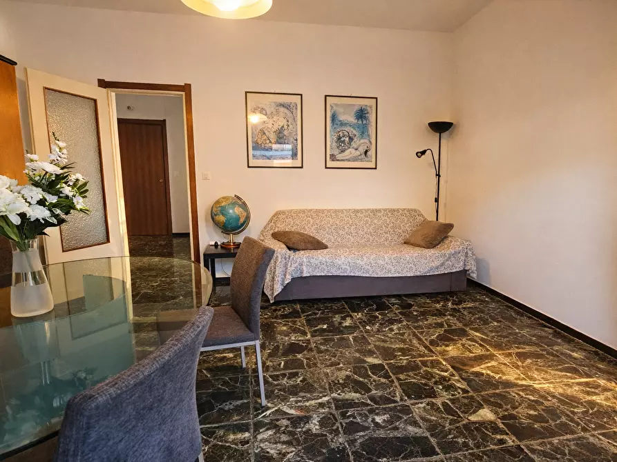 Immagine 3 di Trilocale in vendita  a Rapallo