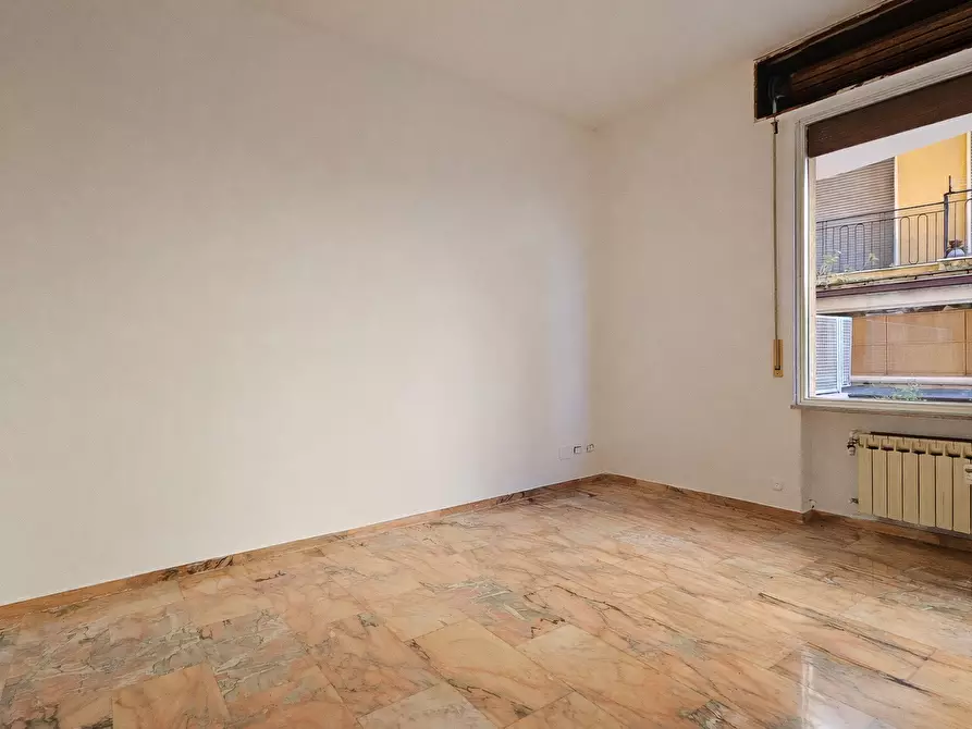 Immagine 13 di Bilocale in vendita  a Rapallo