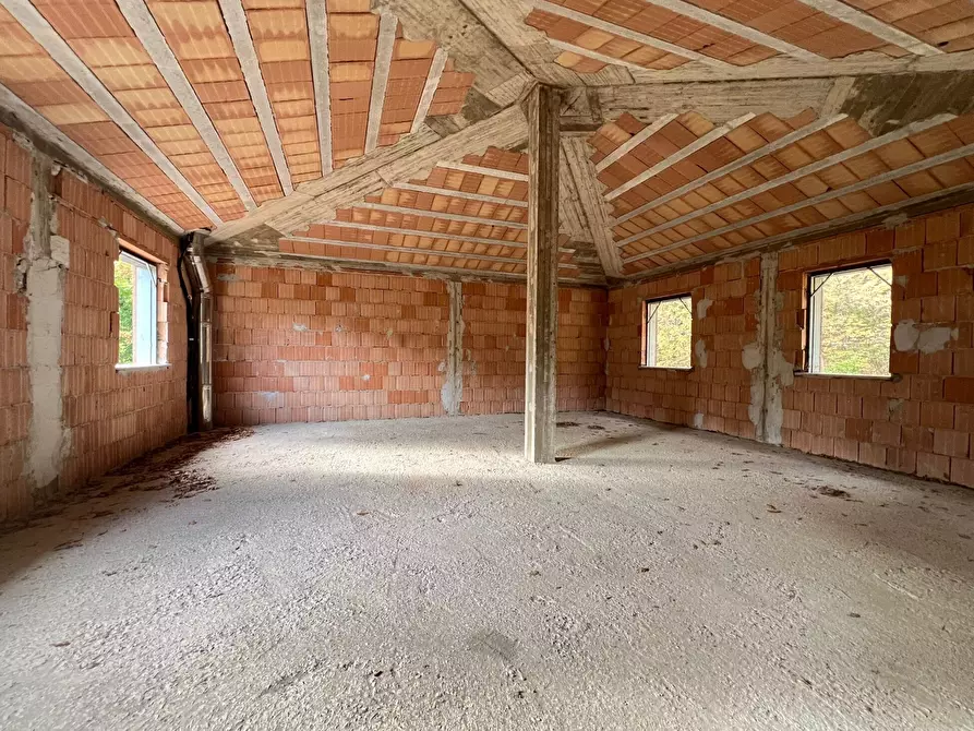 Immagine 12 di Villa in vendita  a Nazzano