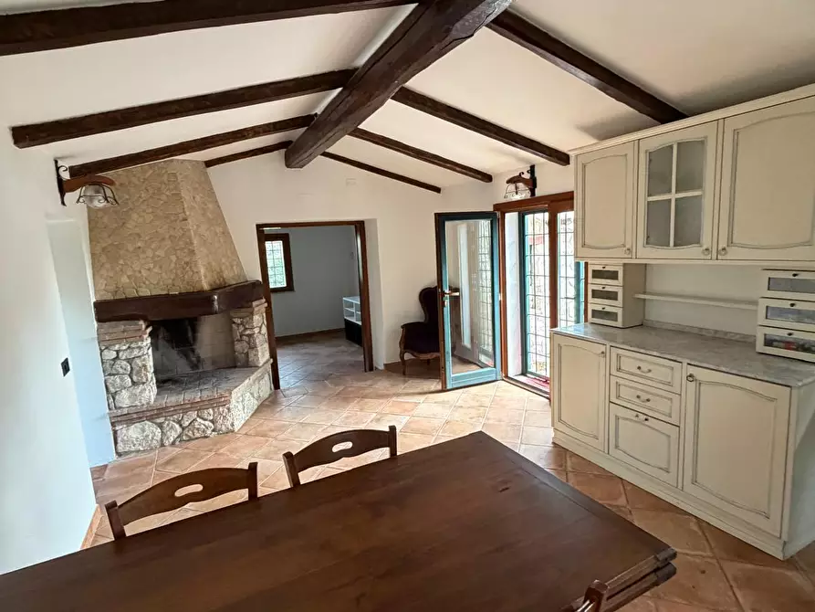 Immagine 5 di Villa in affitto  a Fiano Romano