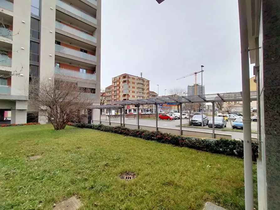 Immagine 33 di Trilocale in vendita  in Via Pietro Cossa 105 a Torino
