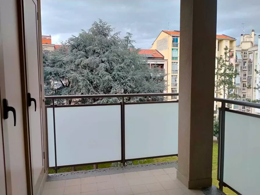 Immagine 31 di Quadrilocale in vendita  in Via Pietro Cossa 105 a Torino